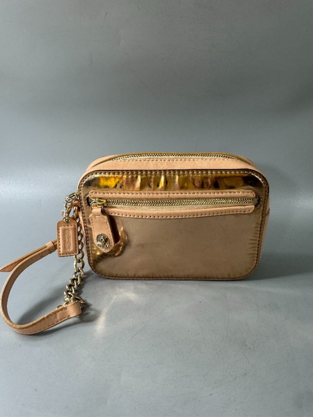 Coach Poppy Mirror Metallic Multifunction Leather Flight Wristlet (Rose Gold)